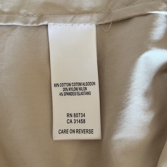 BCBGMAXAZRIA Cream Top Size Medium M - Picture 7 of 8